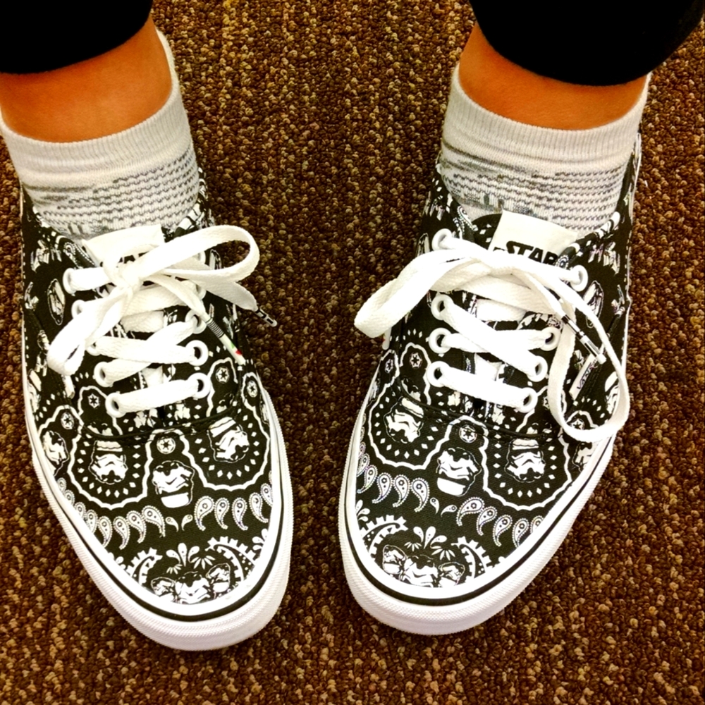 Vans StarWars Storm Trooper & Tie Fighter Bandana Vans Shoes Men's 8 (2014)